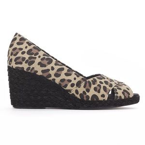 Chaps “Dakoda” Leopard Espadrille Wedges
